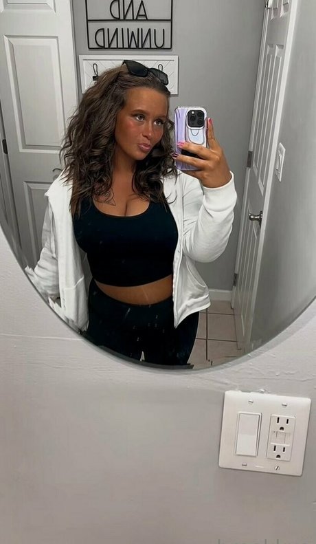 brookkxoo ポルノスター 画像