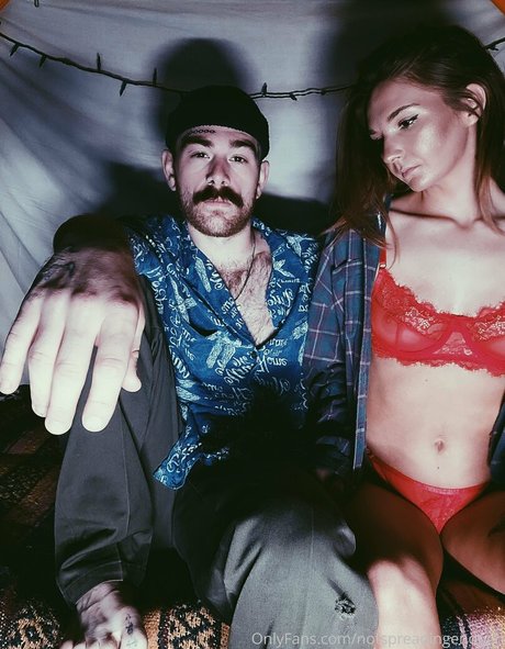 黒檀の熟女オンリーファンズ 美しいヌード ギャラリー