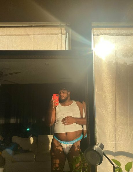 黒人ティーンオンリーファンズ 美しいポルノ 写真