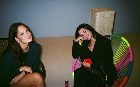 Eva Lys xxxスター アーカイブ