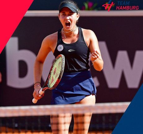 エボニートップオンリーファン トップ 写真