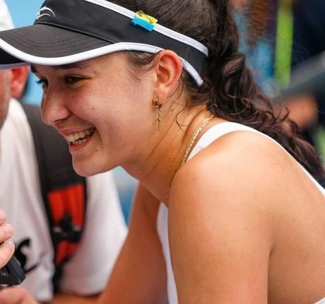 Eva Lys ポルノスター アダルト 画像