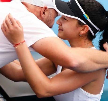 Eva Lys 独占モデル 画像