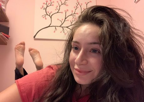 goddessvalentinaaa 無料女優 写真