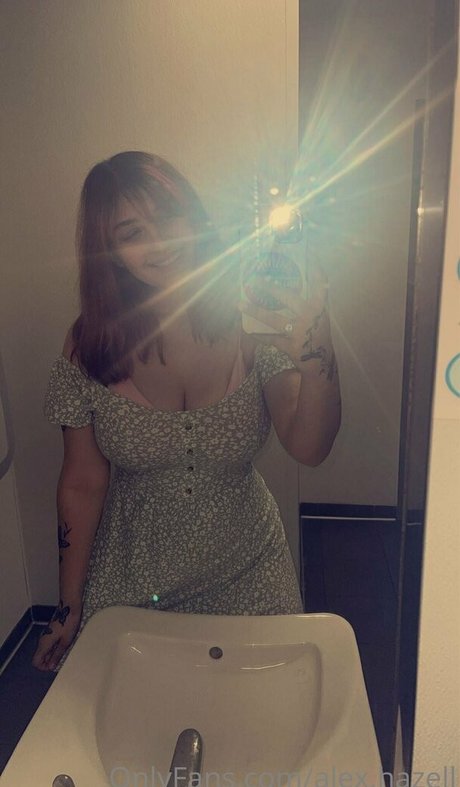 アナルxxx オンリーファンズ アートポルノ 写真