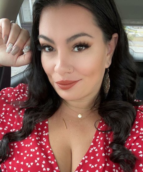 Cuntsuela ポルノスター 裸 画像