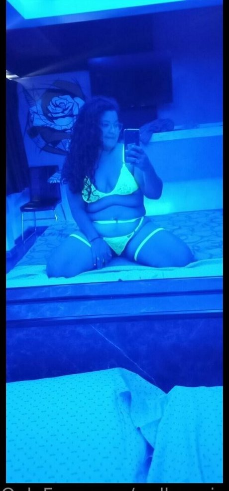 曲線美のブロンドオンリーファンズ アートxxx 画像