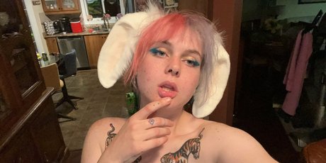 フィットネスガールズオンリーファンズ セクシーヌード 写真