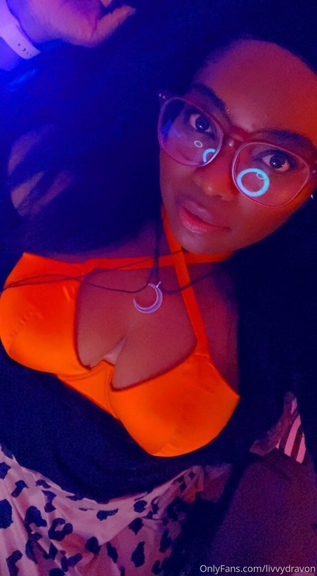 ohlivvynoir プロフィール写真