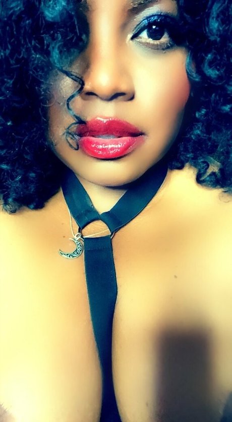 ohlivvynoir 裸のスター アーカイブ