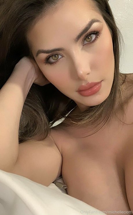 michelleciotti 最高のモデル 写真