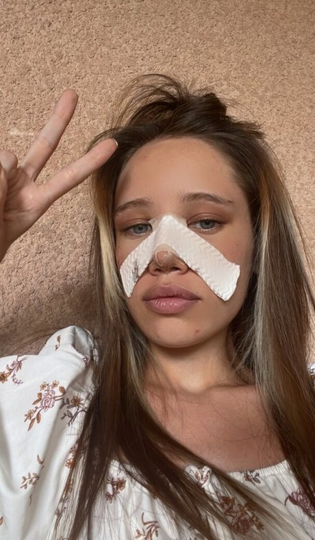 ぽっちゃりブロンドのオンリーファンズ セクシーxxx 画像