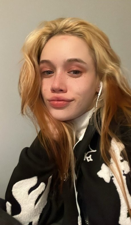 asmr ジンジャー オンリーファンズ アダルト 写真