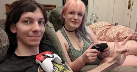 エモな痴女オンリーファンズ トップ 画像