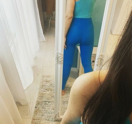 Ella Mom ポルノスター エロティック 画像