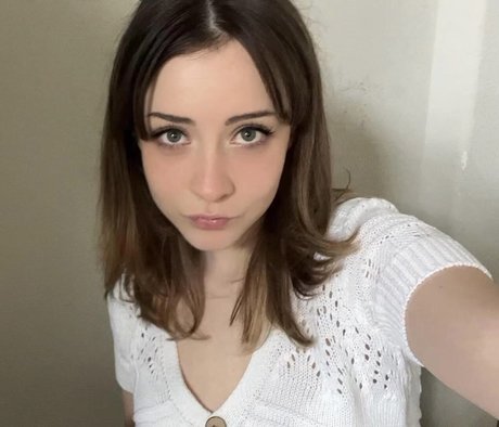 Kelsey Grzybowski ポルノスター トップ ギャラリー