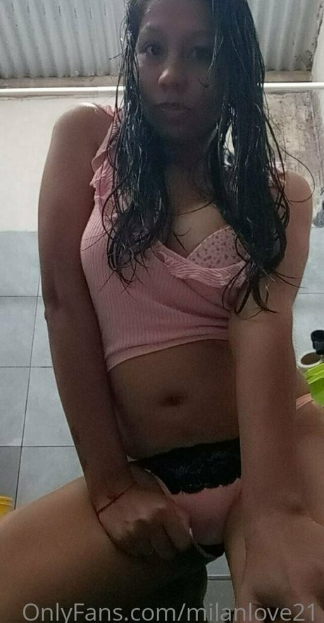 指マン 潮吹き オンリーファンズ パーフェクト ギャラリー