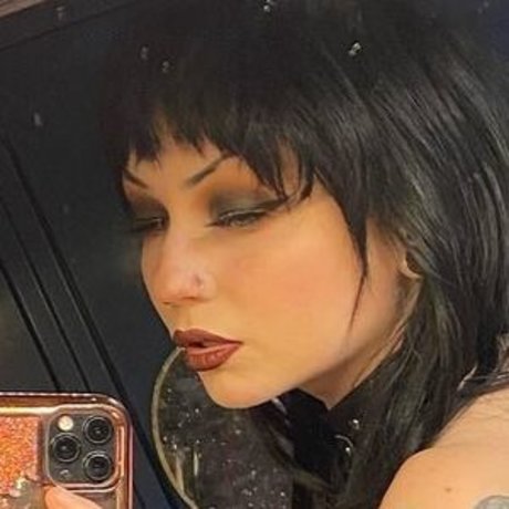 Nova Maelle トップモデル 写真