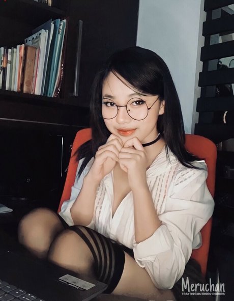 MeruChan ヌードモデル 写真