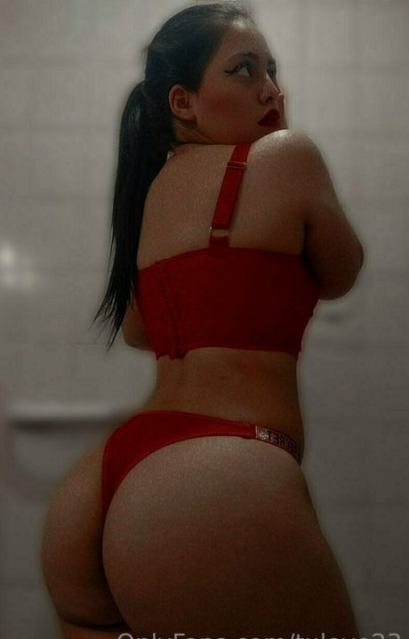 JOI オンリーファンズ HD 画像