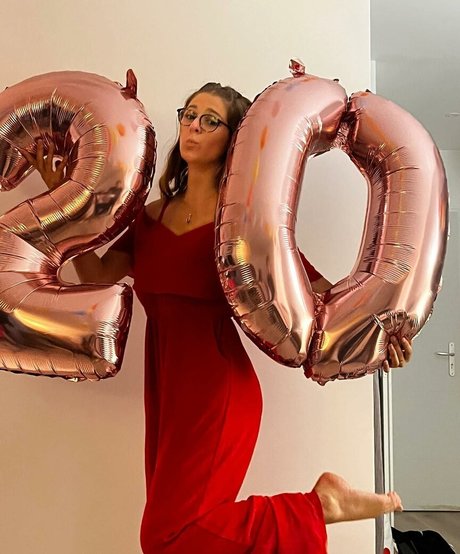 Nina Joy アートスター ギャラリー