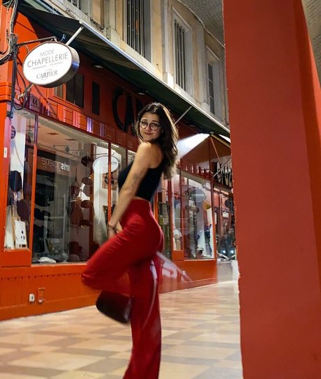 Nina Joy XXXモデル 写真