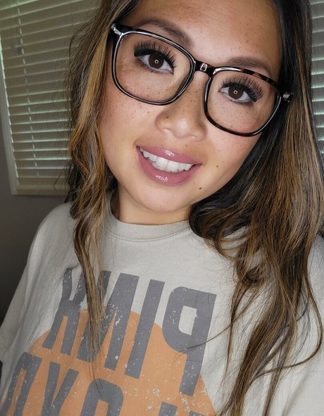 Miss Jee Yung ポルノスター トップ ギャラリー