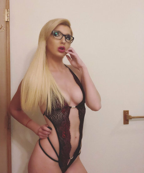 effy stone トップモデル 画像