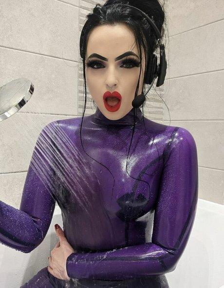 Empress Poison アダルトモデル ギャラリー