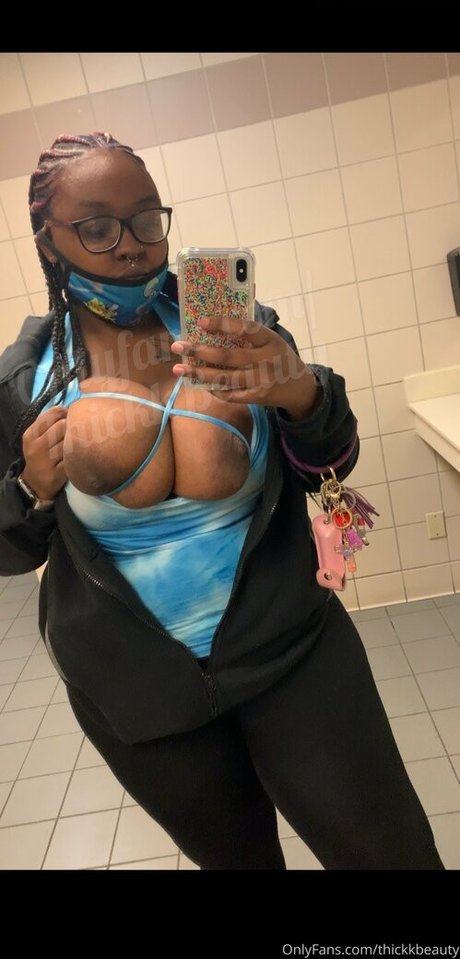 thickkbeauty 最高のスター 写真