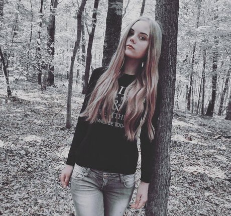 Emily Cutie セックスポルノスター アーカイブ