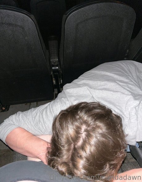 足の動画 オンリーファンズ ヌード 写真