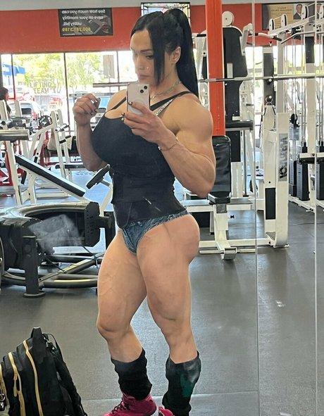 nataliakovalevafbb アダルトスター 写真