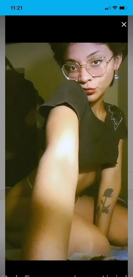 sweetiejuliet 美しいモデル 写真