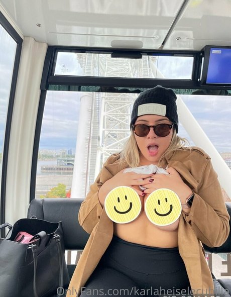 karlitathek ポルノスター ヌード 写真