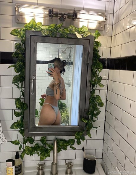 whoreticulture セックスモデル 写真