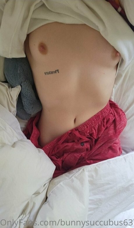 セクシーな妻オンリーファンズ 美しいヌード 写真