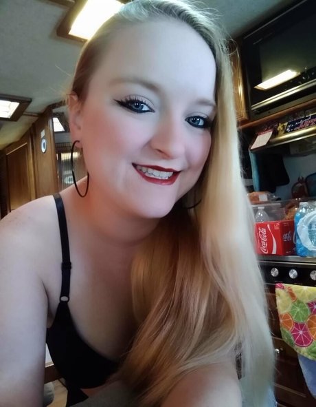 獣医オンリーファンズ セクシー裸 画像