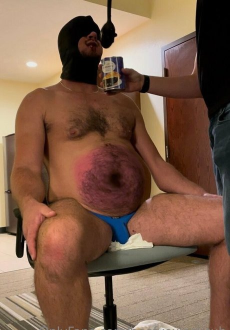 beefyexjockcub ヌード女優 写真