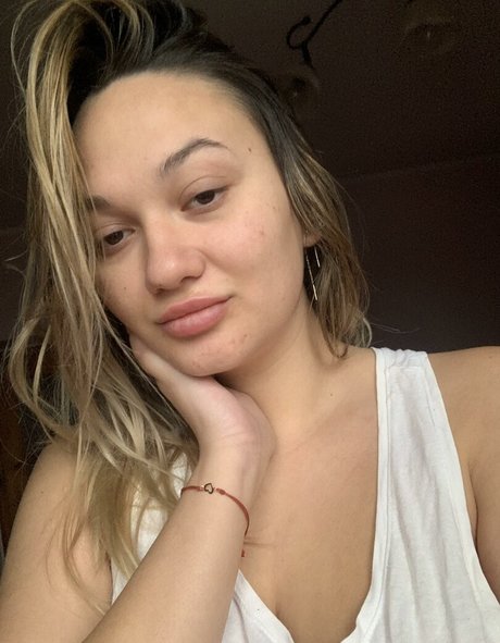 コスプレオナニーオンリーファンズ ヌード 画像