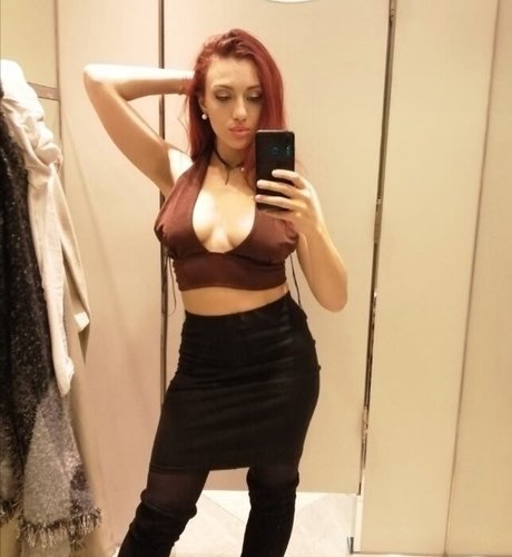 Martina Amoro ヌードモデル 画像