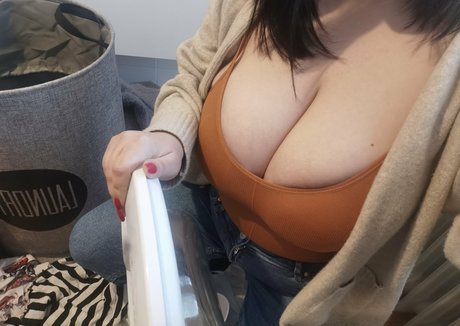 NextDoorQueen セックス女優 画像