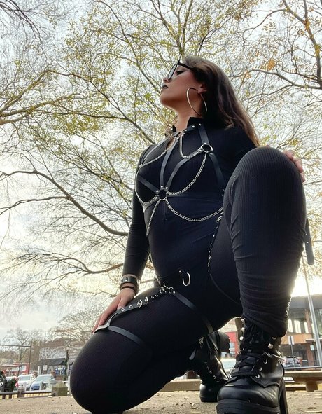 巨乳熟女オンリーファンズ 無料 アーカイブ