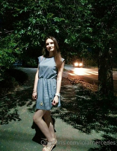 lolamercedes 無料モデル アーカイブ