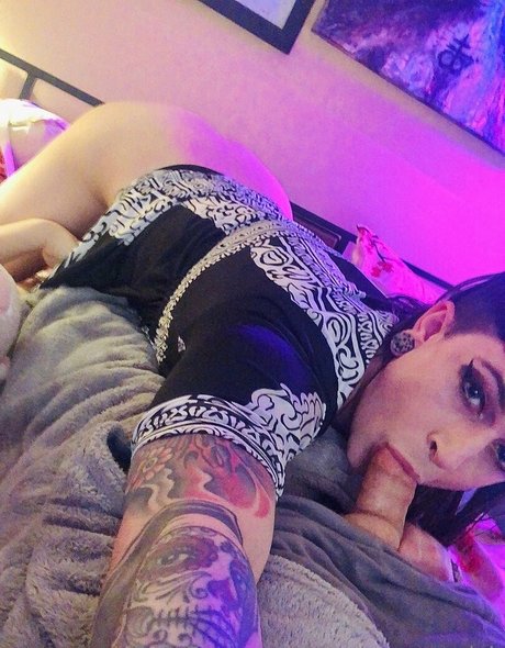 レズビアンマッサージオンリーファンズ えろた ギャラリー