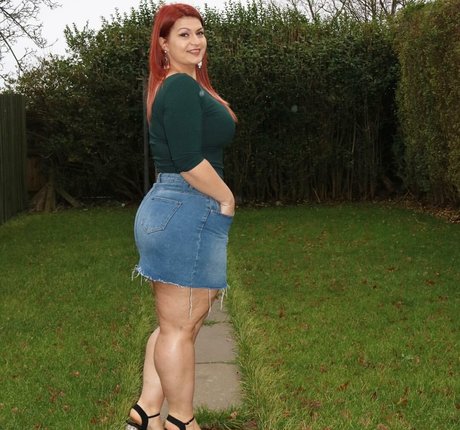 Ioana Chira xxxポルノスター 画像