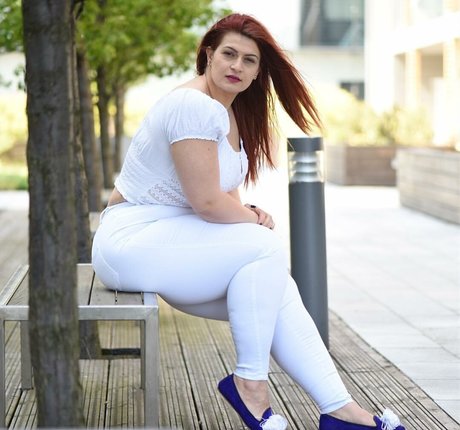 ジャークオンリーファンズ 無料ポルノ 画像