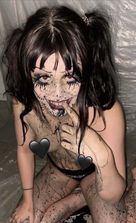 巨乳で痩せているオンリーファンズ 可愛い 写真