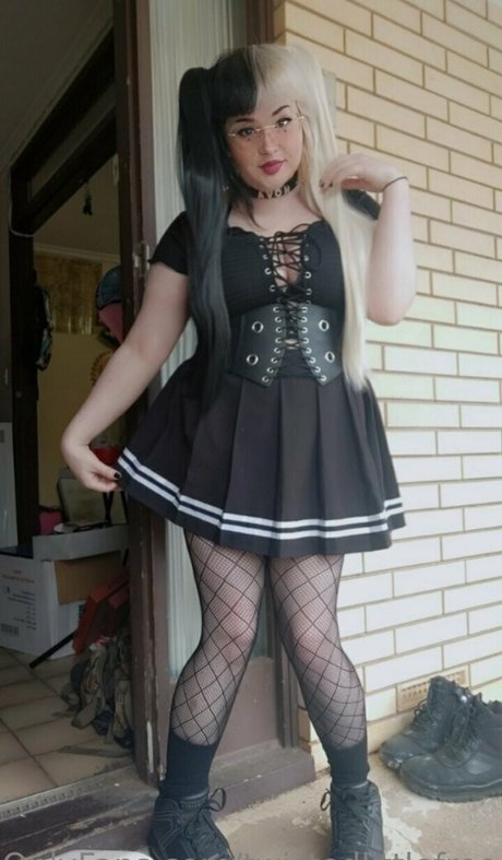 twistedlittlefree ポルノスター 可愛い ギャラリー