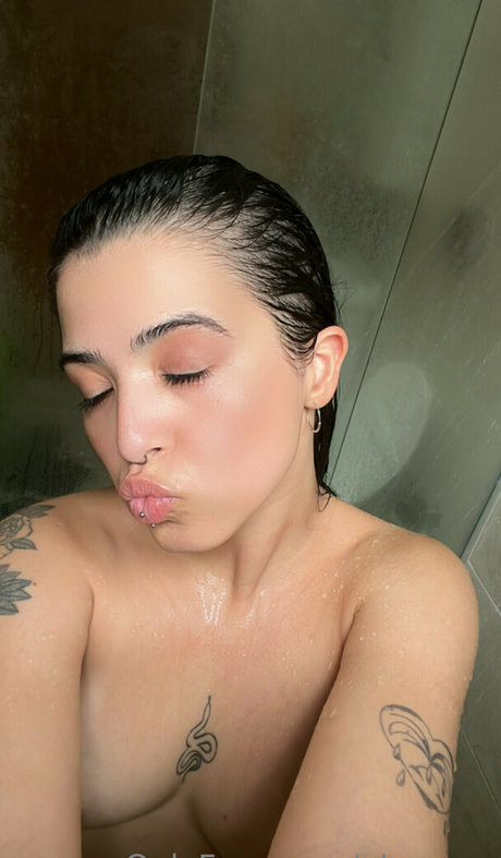 モデルファックオンリーファンズ ポルノグラフィック 写真